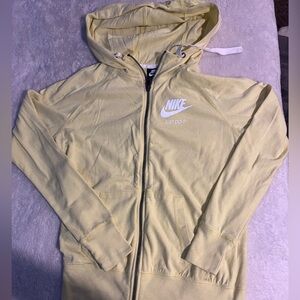 Nike light weigh zip up hoodie